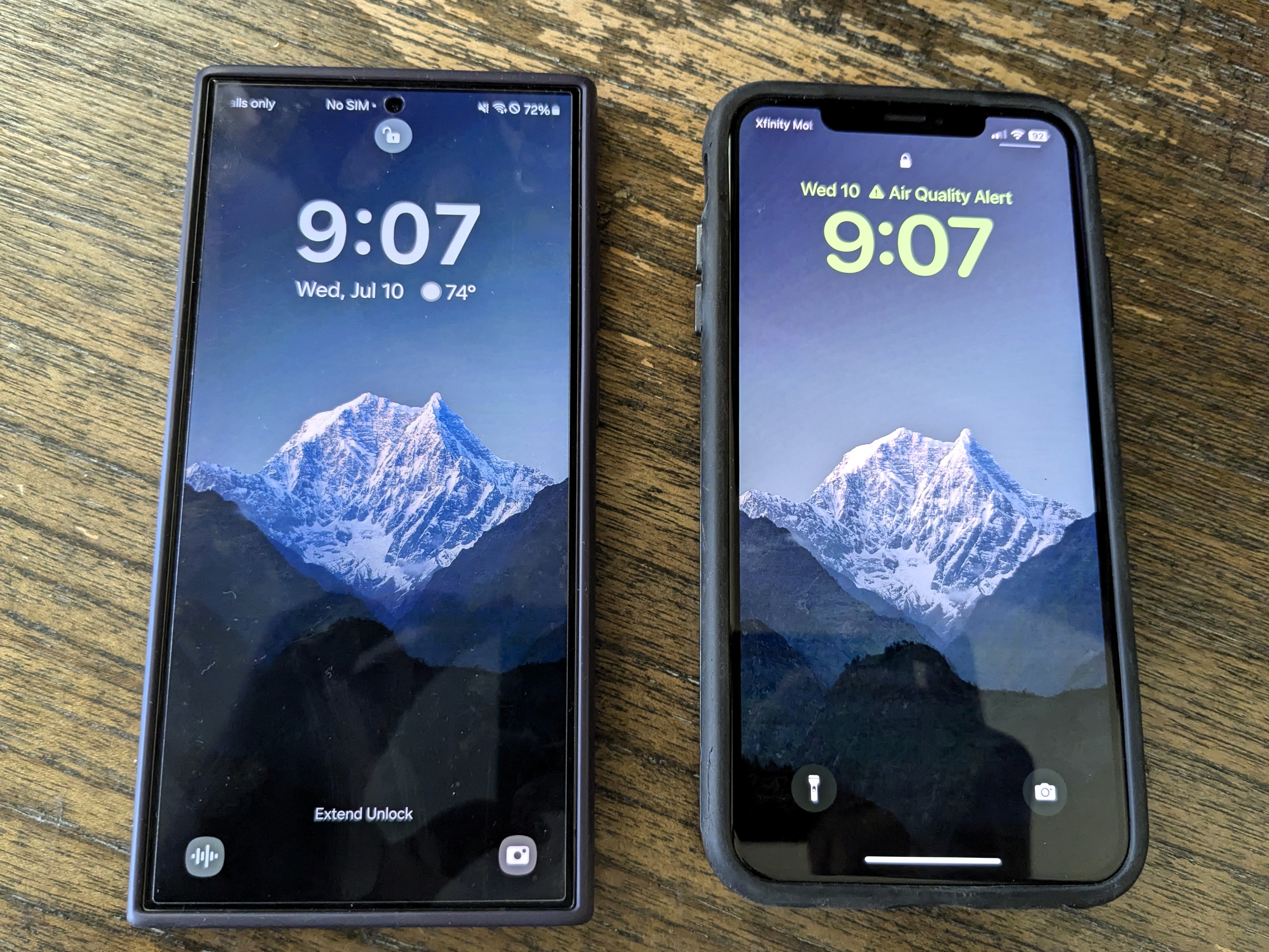 Samsung Galaxy S24 Ultra next to an iPhone XS Max